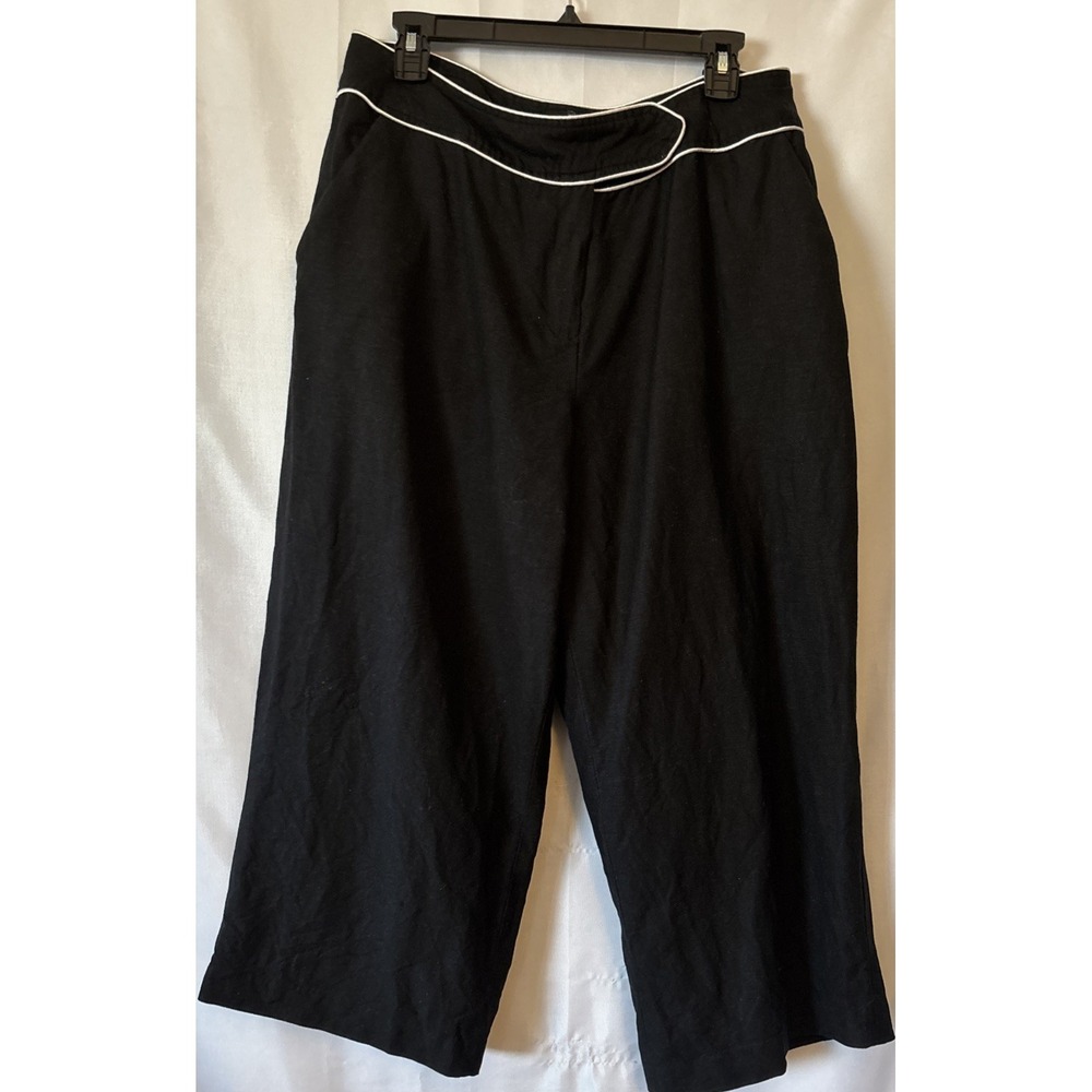 Dressbarn Dressy Capri Pants Women's Black Linen Rayon White Trim   Tiny Flaw